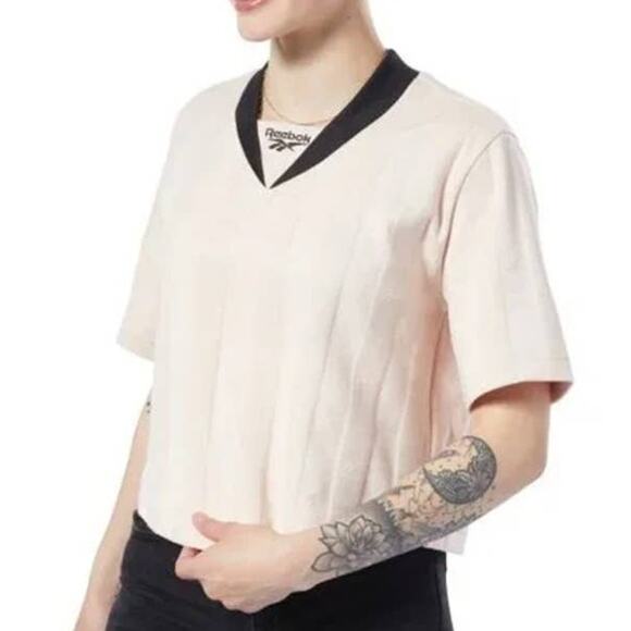 Reebok Classic‎ Vector Buff Soccer Crop Top Black & Pink Size Large - Picture 1 of 8